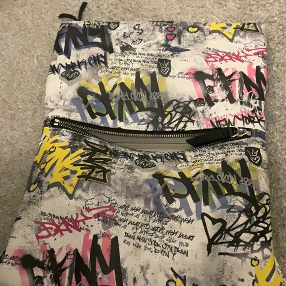 Dkny Tilly Graffiti Fold Over Backpack Tote Purse - Picture 3 of 5